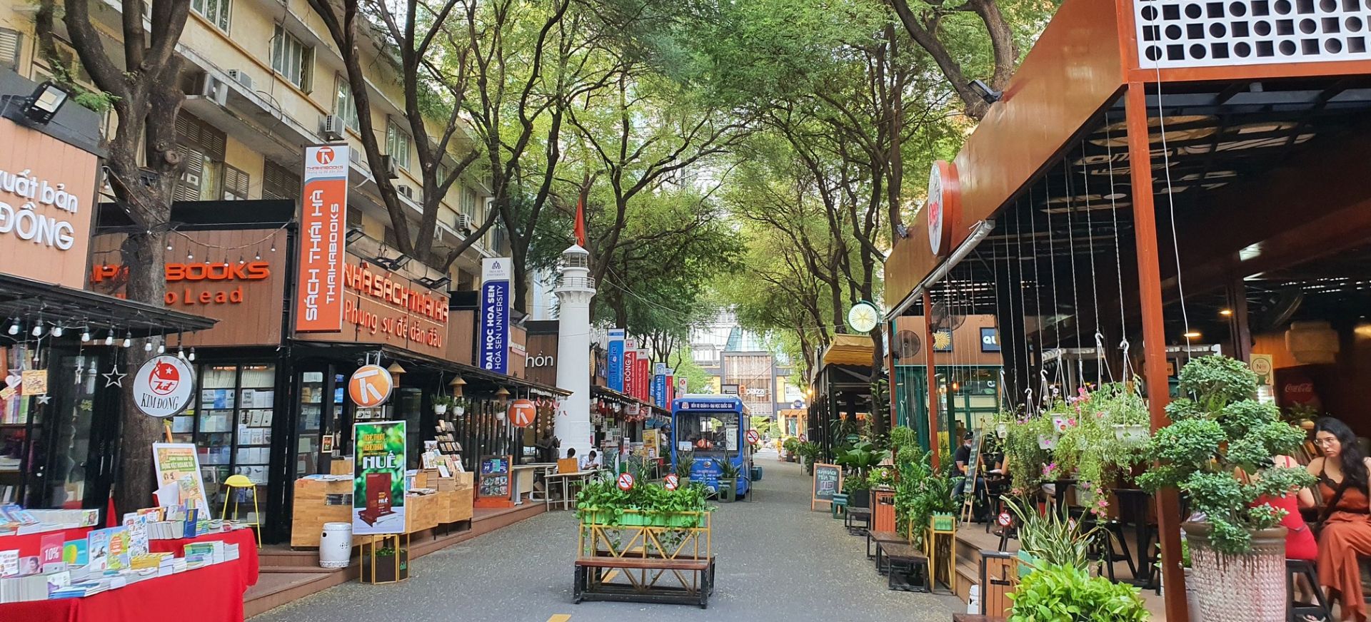 Trào lưu trốn mưa kỳ lạ đang gây sốt Sài Gòn: Không thèm đi cà phê, giới trẻ rủ nhau khám phá 5 địa điểm tuyệt đẹp này!- Ảnh 10.