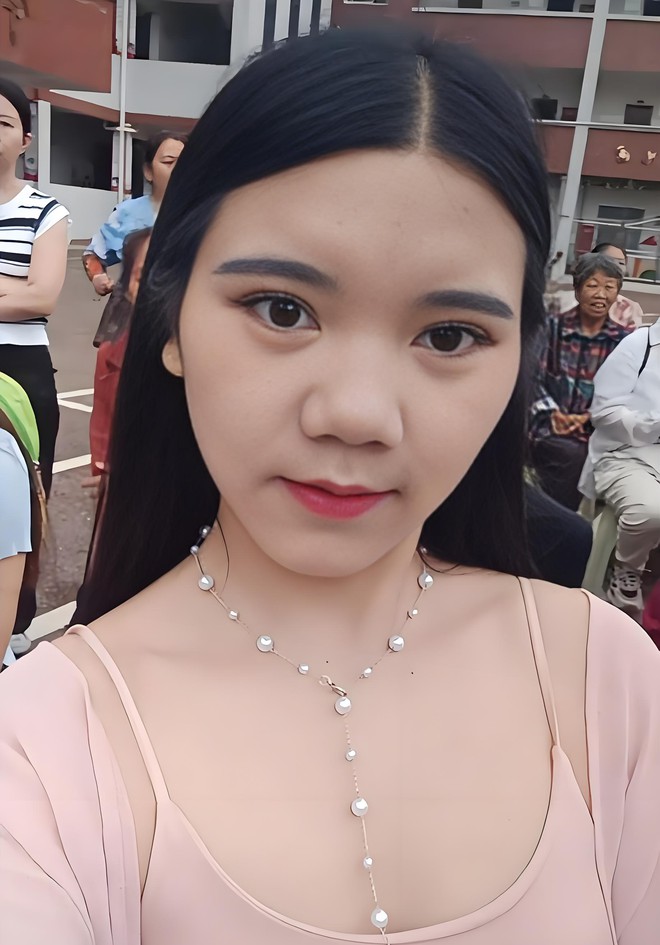 Chỉ vì 8 video "lên đồ" đi họp phụ huynh, một bà mẹ trẻ bị bàn tán khắp mạng xã hội- Ảnh 3.