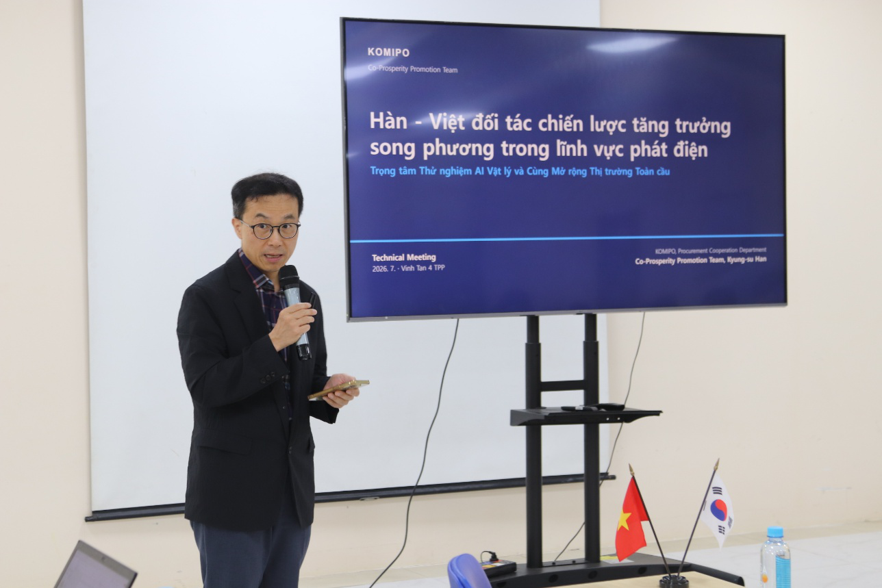 Nhà máy Nhiệt điện Vĩnh Tân 4 làm việc với đoàn doanh nghiệp Hàn Quốc- Ảnh 3. Nhà máy Nhiệt điện Vĩnh Tân 4 làm việc với đoàn doanh nghiệp Hàn Quốc- Ảnh 3.