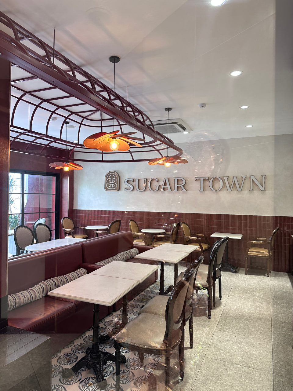 Tiệm bánh Sugar Town của nghệ sĩ Việt Hương hiện tại ra sao?- Ảnh 3.