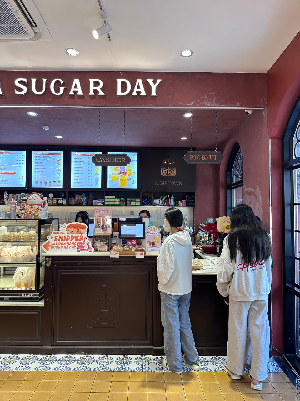 Tiệm bánh Sugar Town của nghệ sĩ Việt Hương hiện tại ra sao?- Ảnh 5.