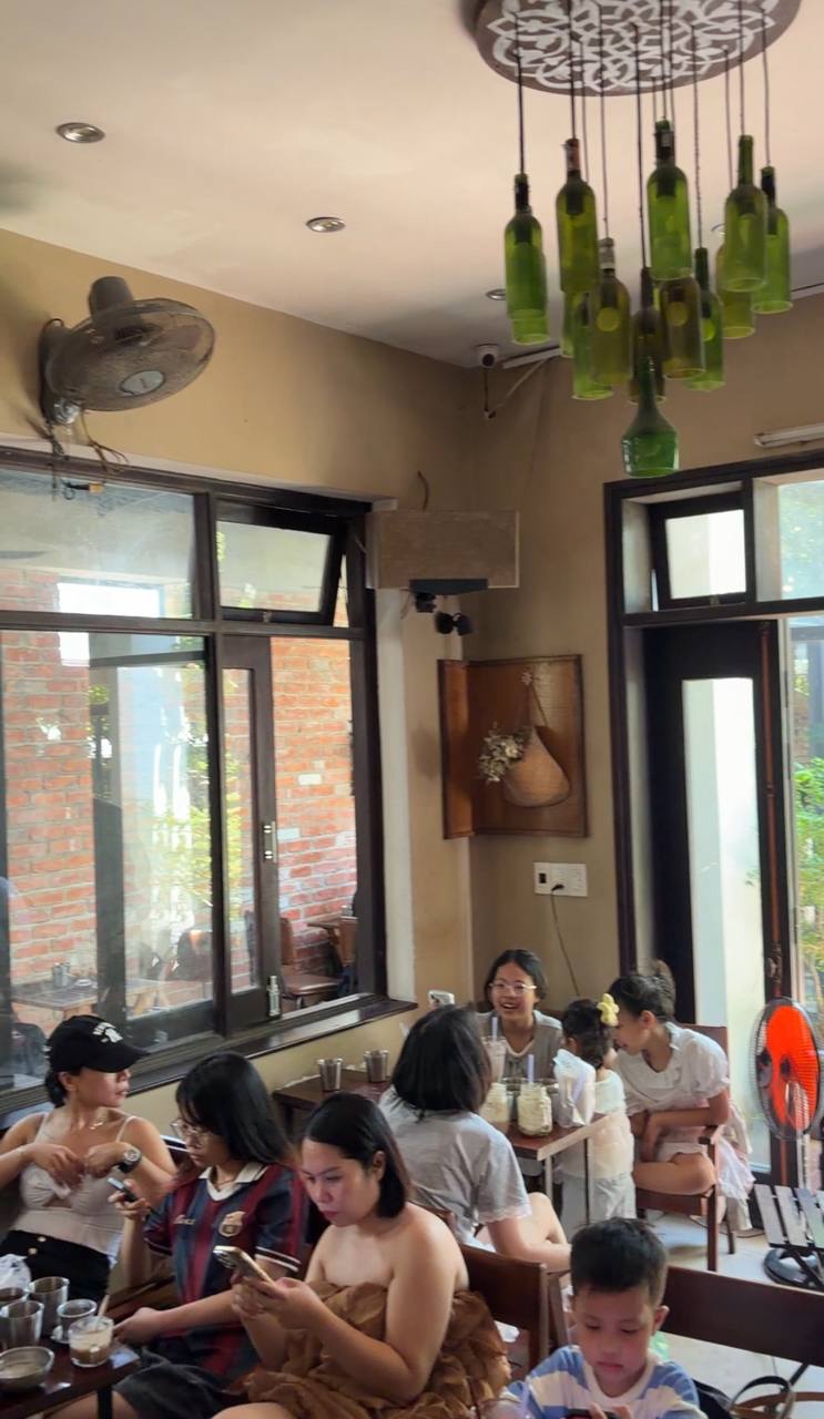 Từ 1/7 quy định mới về bản quyền nhạc: Ghi nhận hàng quán đồng loạt "tắt loa", vội vã đổi nhạc không lời- Ảnh 8.