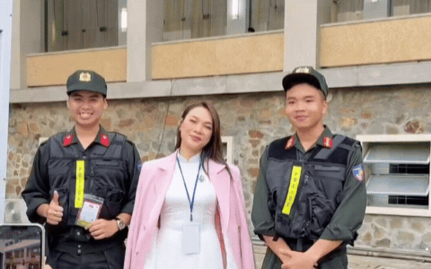 Mỹ Tâm tóc đen, áo dài trắng sáng bừng cả Dinh Độc lập, hình ảnh để đời tái hiện xuất sắc- Ảnh 6.
