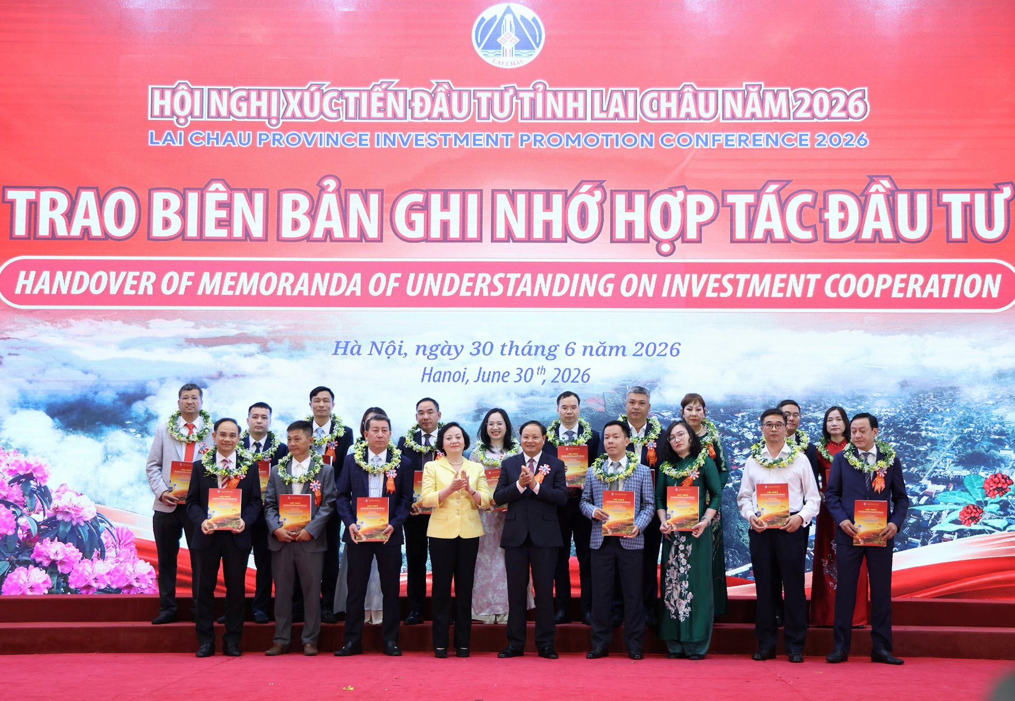 Bắt tay với tỉnh ít dân nhất VN, tỷ phú Phạm Nhật Vượng quyết tâm khai thác “mỏ vàng” ở nơi mây chạm núi- Ảnh 2.