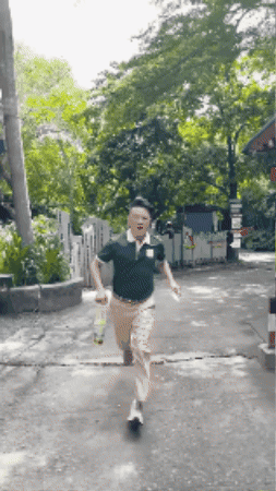 Nam ca sĩ nổi đình đám một thời, U60 đi bán cafe ở Thảo Điền chạy "bán mạng" nhưng tuyên bố 1 điều- Ảnh 1.