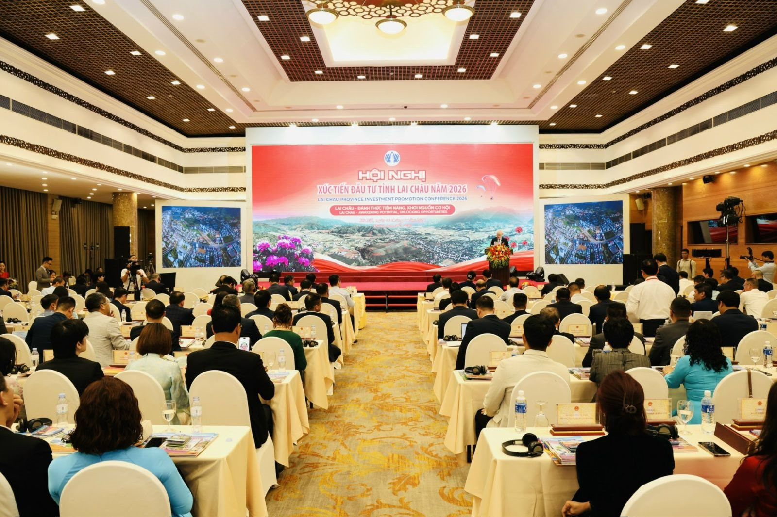 Bắt tay với tỉnh ít dân nhất VN, tỷ phú Phạm Nhật Vượng quyết tâm khai thác “mỏ vàng” ở nơi mây chạm núi- Ảnh 4.