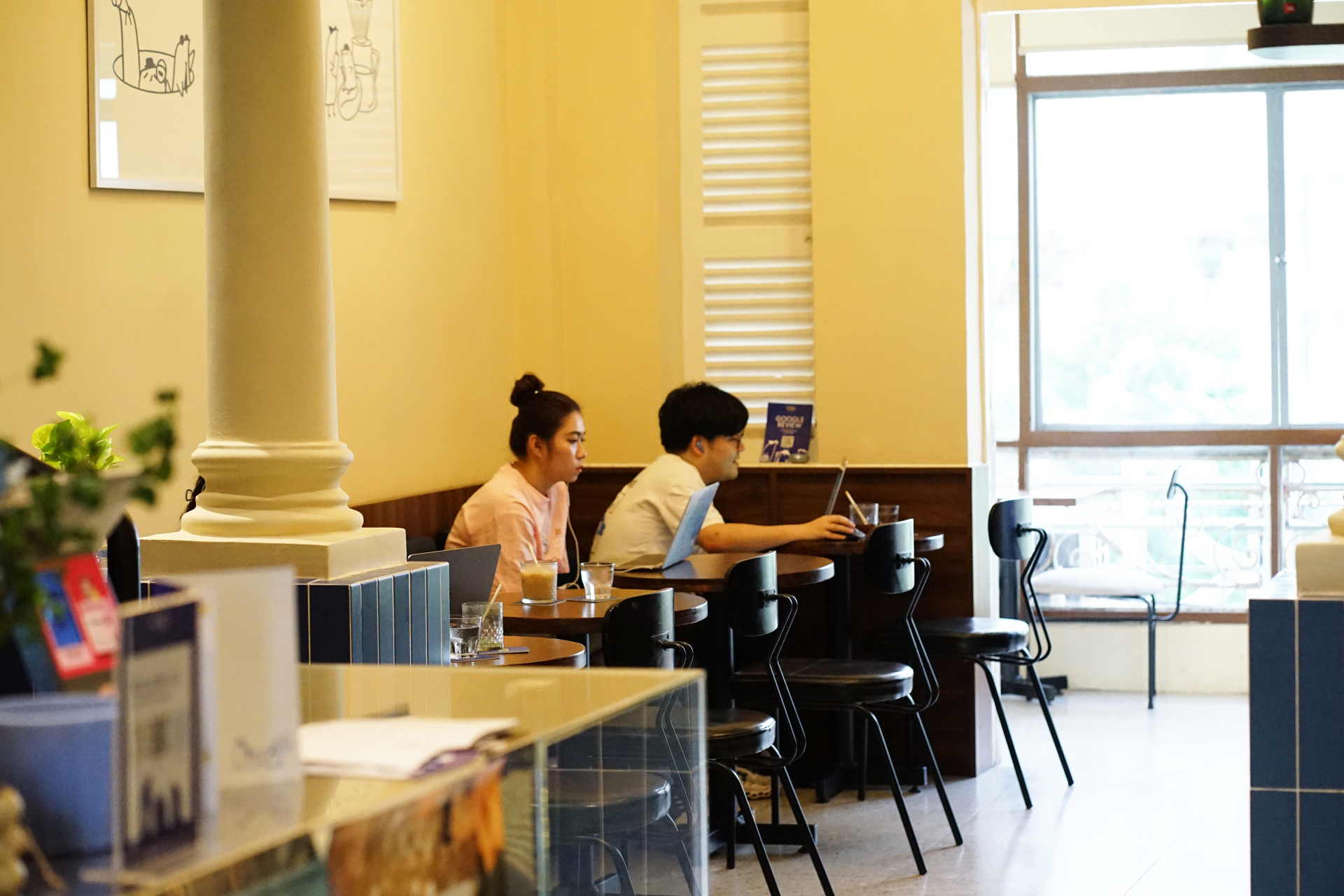 Từ 1/7 quy định mới về bản quyền nhạc: Ghi nhận hàng quán đồng loạt "tắt loa", vội vã đổi nhạc không lời- Ảnh 13.