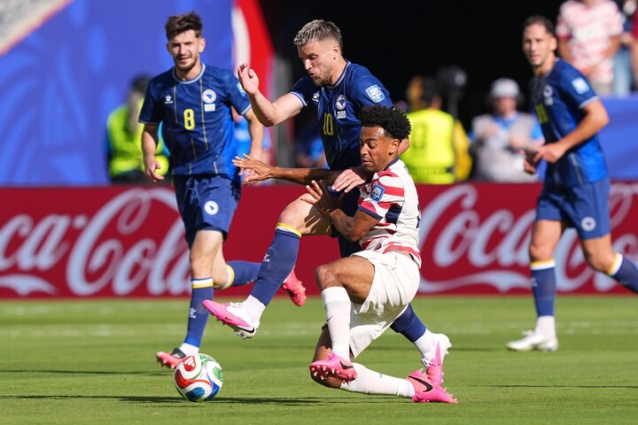 Thắng Bosnia & Herzegovina 2-0, Mỹ gặp Bỉ ở vòng 1/8 World Cup 2026- Ảnh 3.