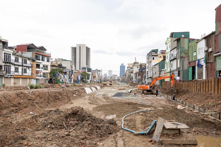Hà Nội tăng tốc thi công đường 'đắt nhất hành tinh', quyết thông xe trước 2/9- Ảnh 4.