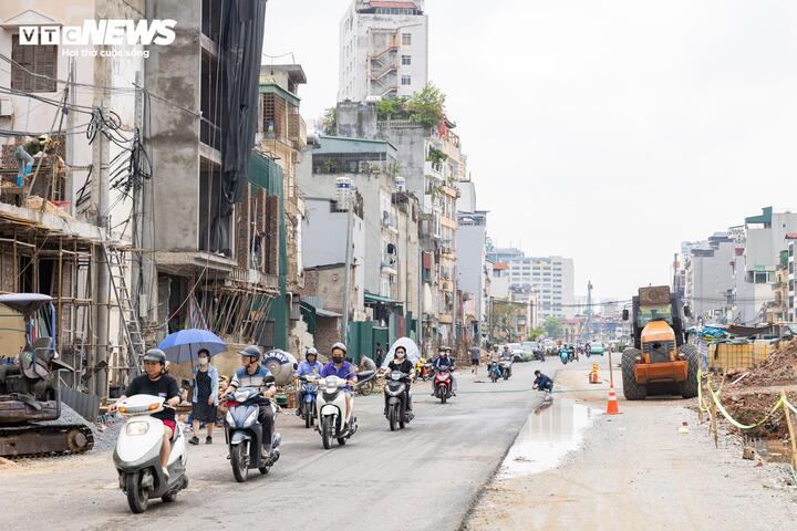 Hà Nội tăng tốc thi công đường 'đắt nhất hành tinh', quyết thông xe trước 2/9- Ảnh 20.