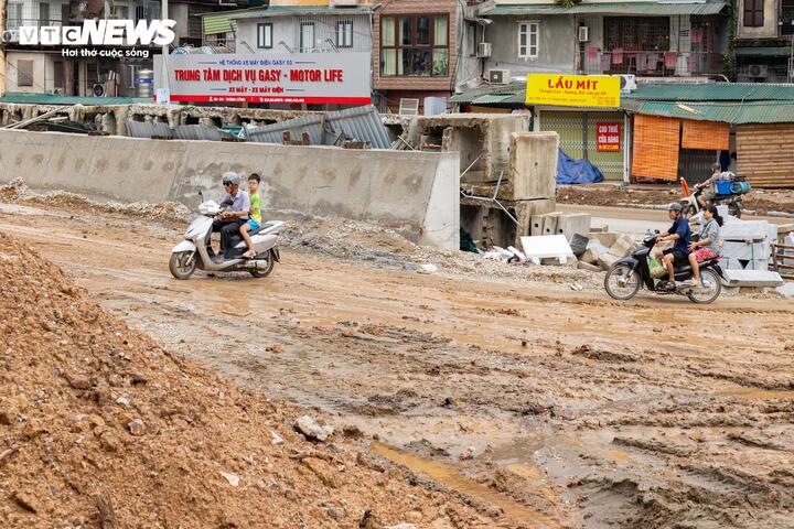 Hà Nội tăng tốc thi công đường 'đắt nhất hành tinh', quyết thông xe trước 2/9- Ảnh 15.