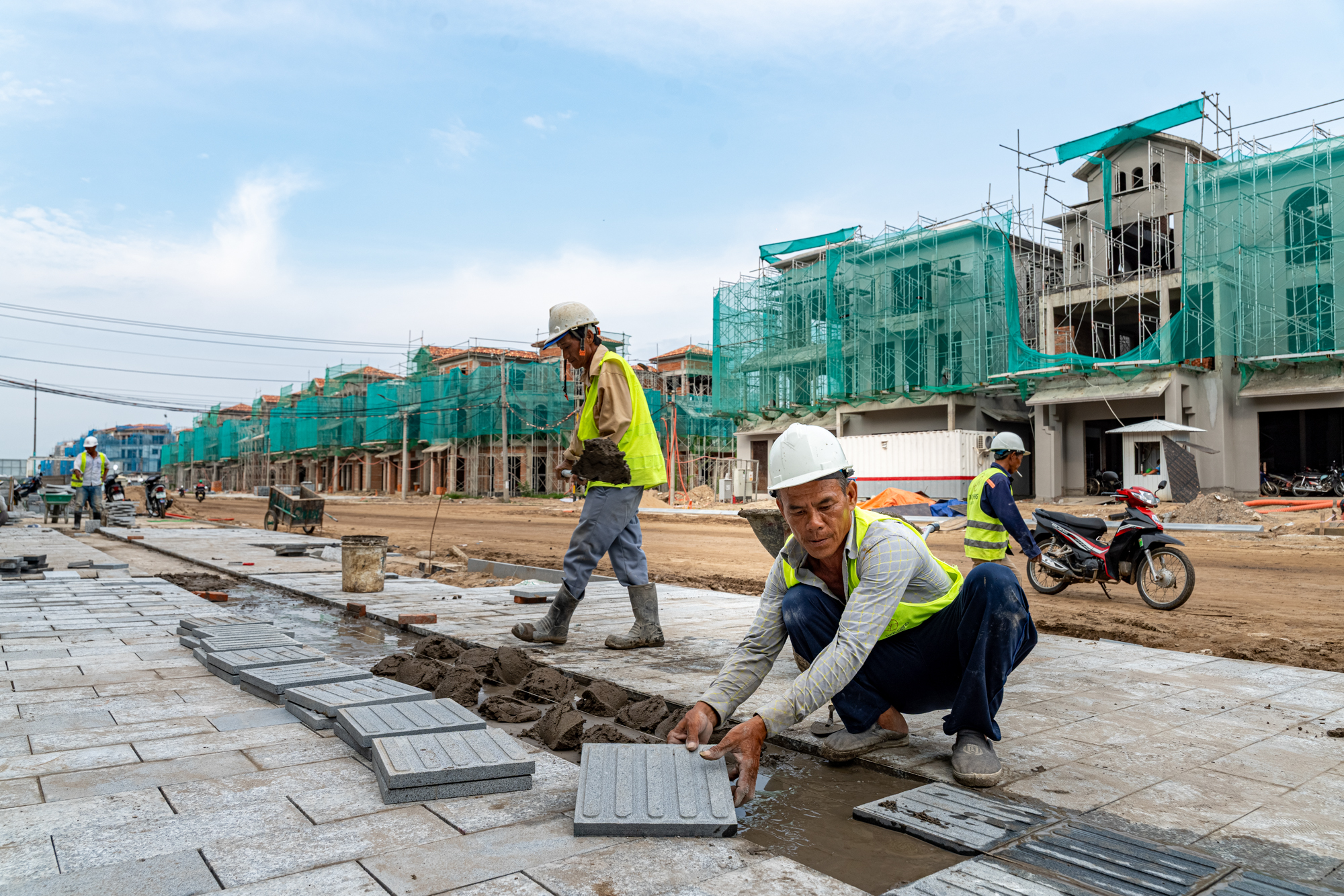 Ngắm hơn 1.000 m ống nhựa xếp liền nhau tạo nên kỷ lục thế giới trong công viên có 10.000 cây dừa ở TP.HCM - Ảnh 11.
