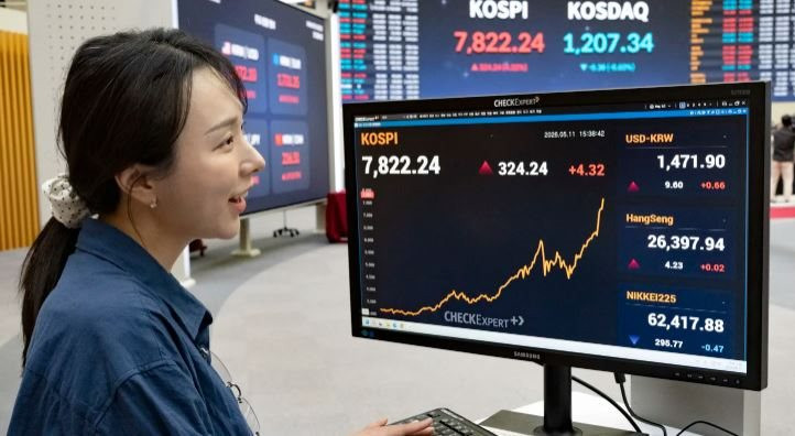 'Hãy trả lại tiền cho chúng tôi': Dân chơi chứng Hàn Quốc khóc ròng vì cược margin quá mức, điêu đứng vì cổ phiếu công nghệ 'bốc hơi' không phanh- Ảnh 1.
