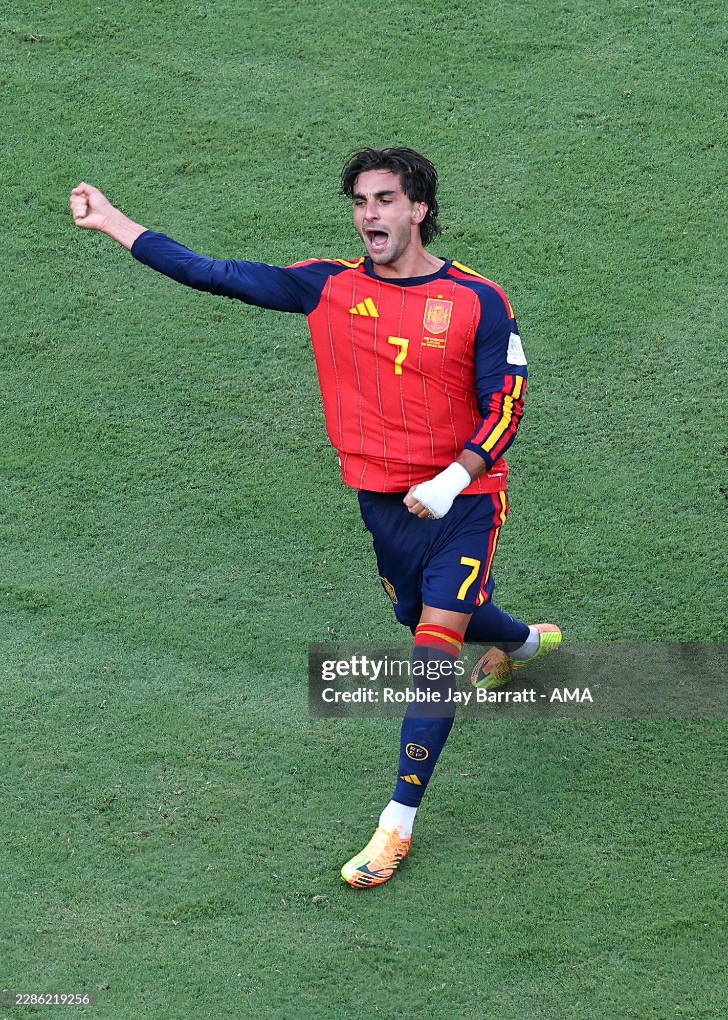 Ferran Torres - người ghi bàn thắng để đời đánh bại Argentina đưa Tây Ban Nha vô địch World Cup 2026 là ai?- Ảnh 1. Ferran Torres - người ghi bàn thắng để đời đánh bại Argentina đưa Tây Ban Nha vô địch World Cup 2026 là ai?- Ảnh 1.