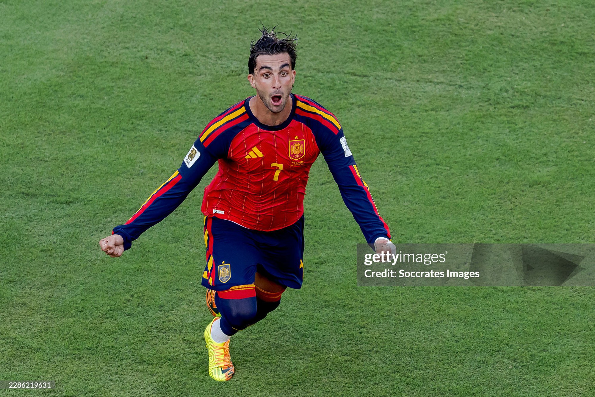 Ferran Torres - người ghi bàn thắng để đời đánh bại Argentina đưa Tây Ban Nha vô địch World Cup 2026 là ai?- Ảnh 5. Ferran Torres - người ghi bàn thắng để đời đánh bại Argentina đưa Tây Ban Nha vô địch World Cup 2026 là ai?- Ảnh 5.