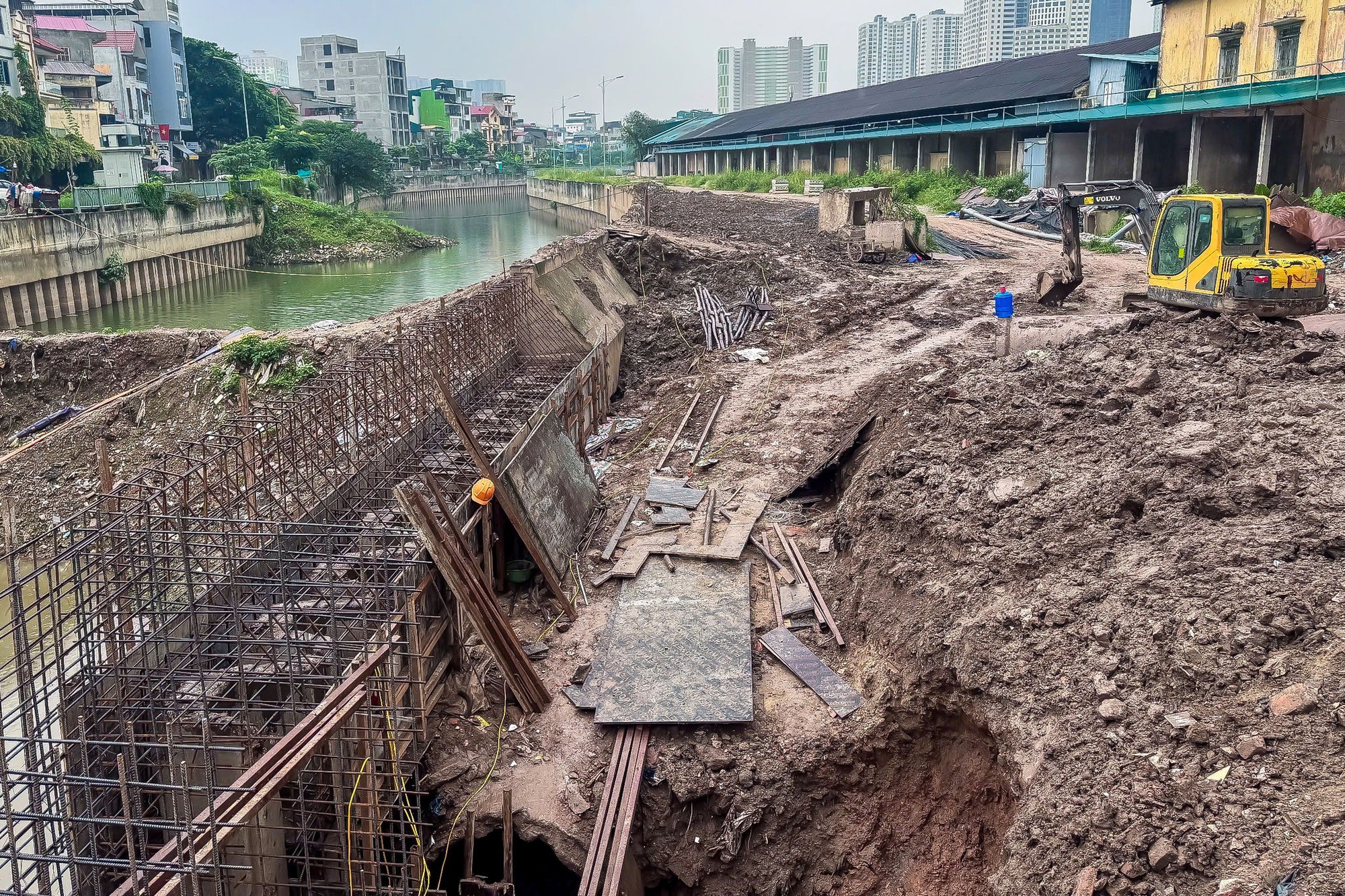 Kênh La Khê tăng tốc hoàn thiện, kỳ vọng nâng cao năng lực chống ngập phía Tây Hà Nội- Ảnh 5.
