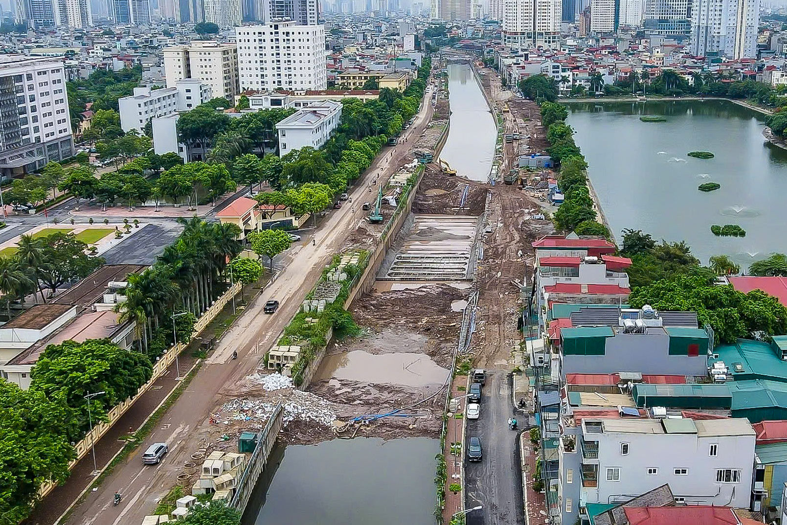 Kênh La Khê tăng tốc hoàn thiện, kỳ vọng nâng cao năng lực chống ngập phía Tây Hà Nội- Ảnh 2.