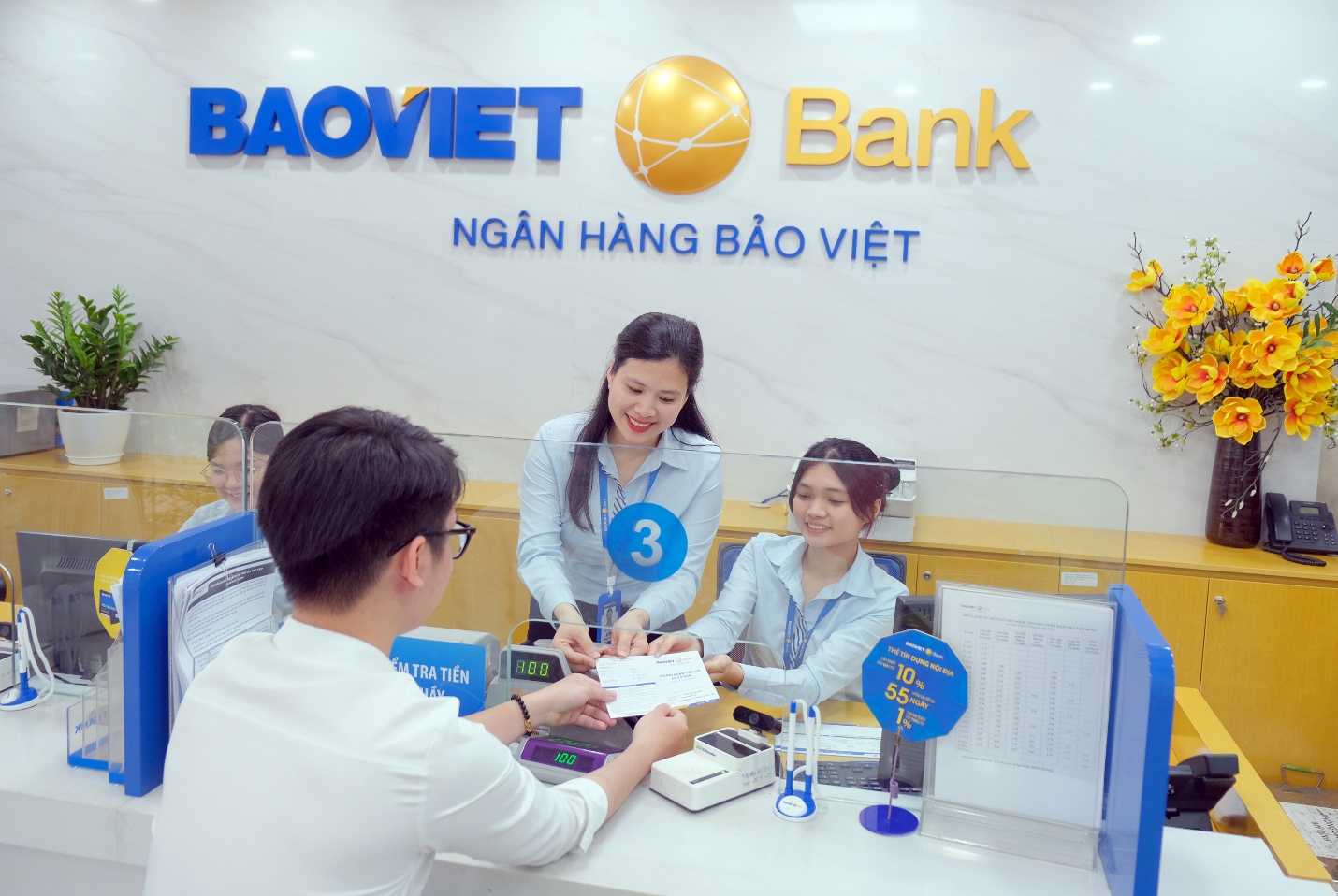 BAOVIET Bank ghi nhận kết quả kinh doanh khả quan trong 6 tháng đầu năm - Ảnh 1. BAOVIET Bank ghi nhận kết quả kinh doanh khả quan trong 6 tháng đầu năm - Ảnh 1.