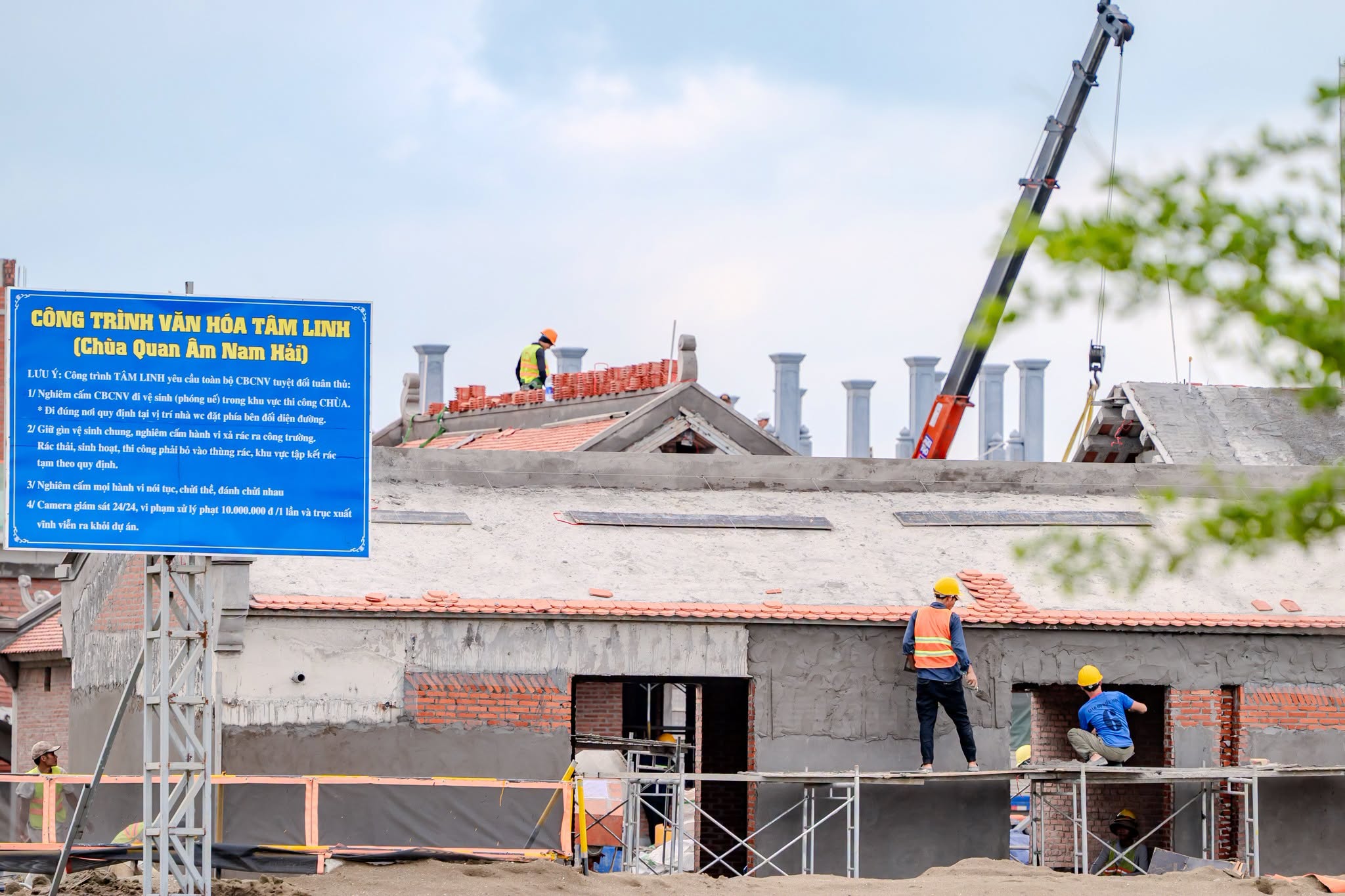 Bất ngờ với tiến độ siêu dự án 10 tỷ USD tại Cần Giờ: Hệ thống tuabin gió ngoài khơi dần thành hình, bàn giao nhà thấp tầng sau một tháng nữa - Ảnh 8.