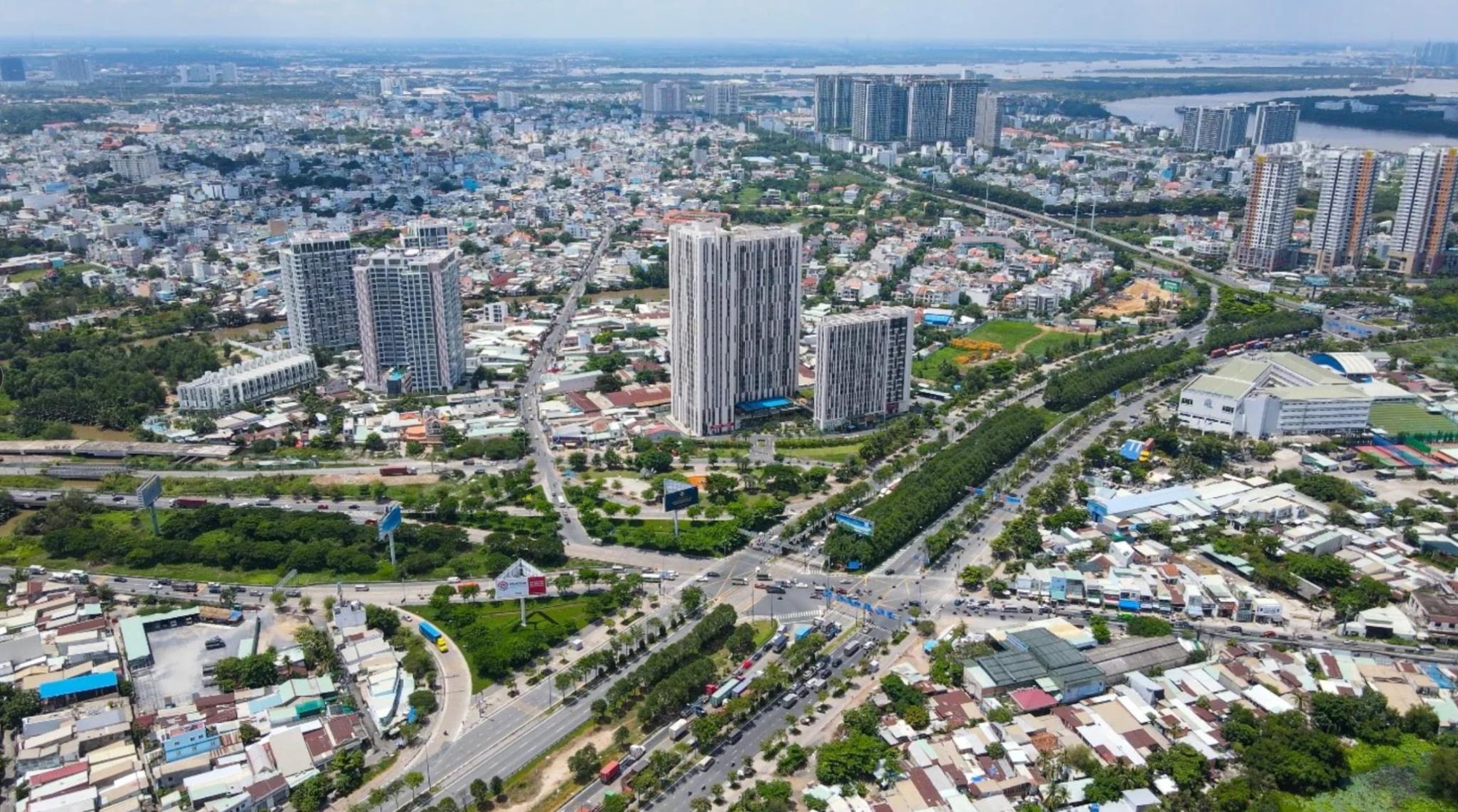 Vì sao những người sở hữu nhiều tài sản vẫn tiếp tục tìm kiếm biệt thự trung tâm đô thị? - Ảnh 1.