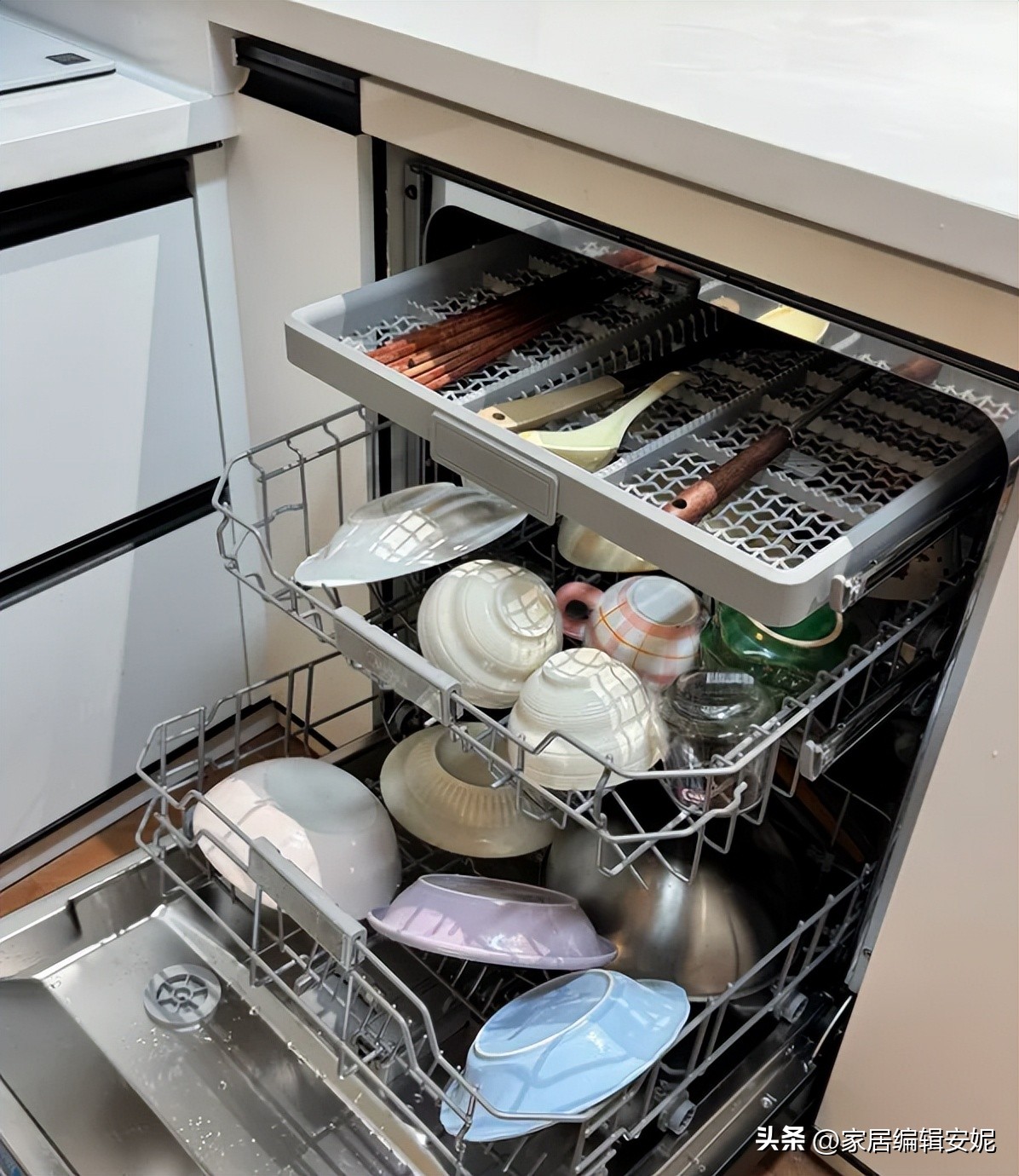 6 thiết kế nhà bếp "dành cho người lười" nhưng cực kỳ đáng làm: Giảm thời gian dọn dẹp, nấu ăn cũng nhàn hơn- Ảnh 6.