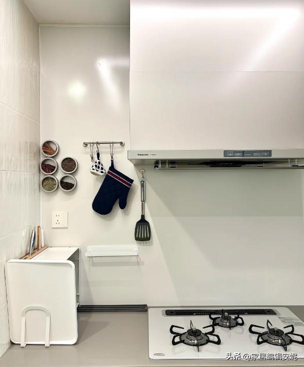 6 thiết kế nhà bếp "dành cho người lười" nhưng cực kỳ đáng làm: Giảm thời gian dọn dẹp, nấu ăn cũng nhàn hơn- Ảnh 2.