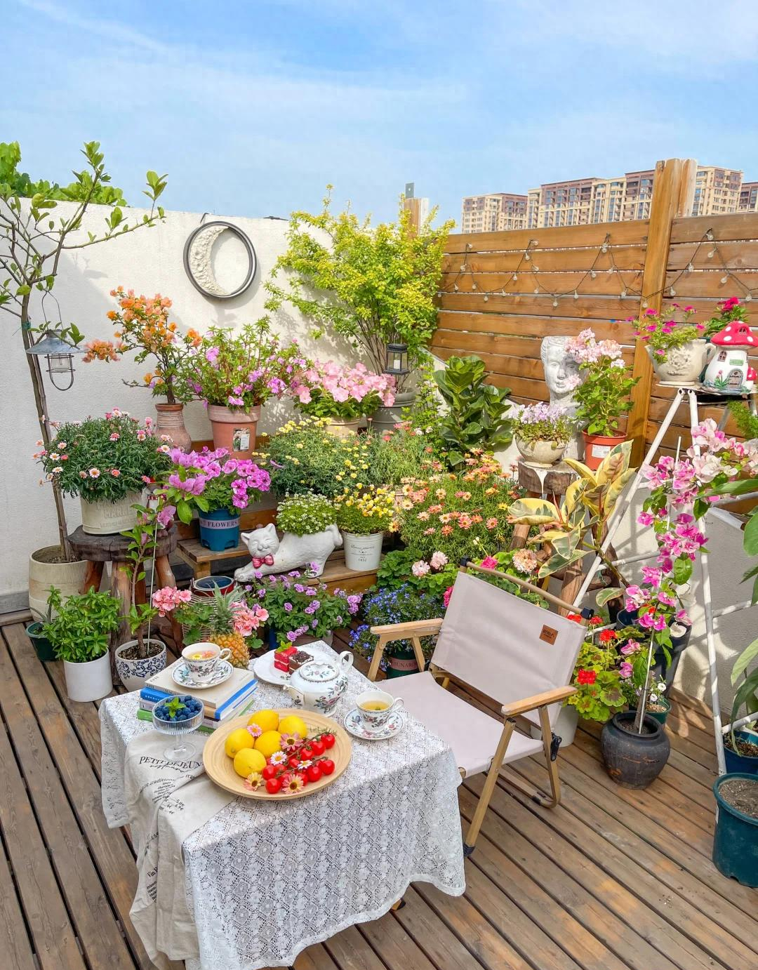 Từng nghĩ sân thượng là "đáng tiền" nhất của penthouse, đến khi chuyển vào ở tôi mới nhận ra sự thật- Ảnh 1.
