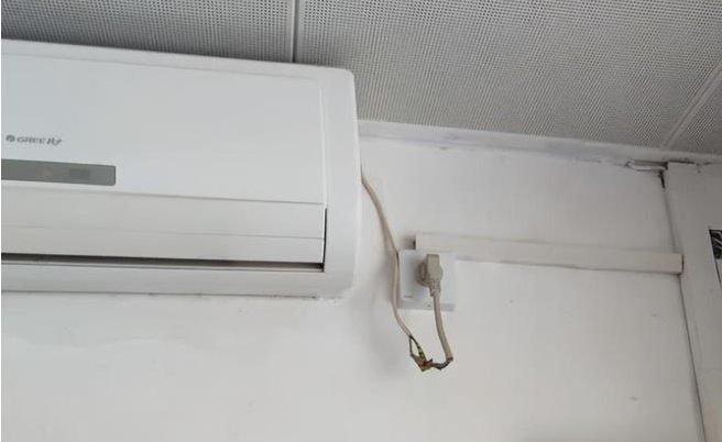 Lời khuyên cho những gia đình đang dùng tủ lạnh, máy giặt, điều hòa cũ: 4 dấu hiệu cho thấy thiết bị điện đang biến thành "bom hẹn giờ",- Ảnh 2.