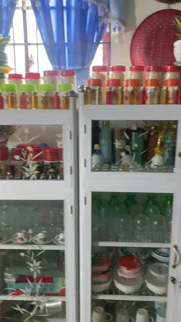 Trung bình căn bếp miền Tây: Nồi niêu xoong chảo treo ê hề, nó ngăn nắp mà nó OCD thế lại hay! - Ảnh 4.