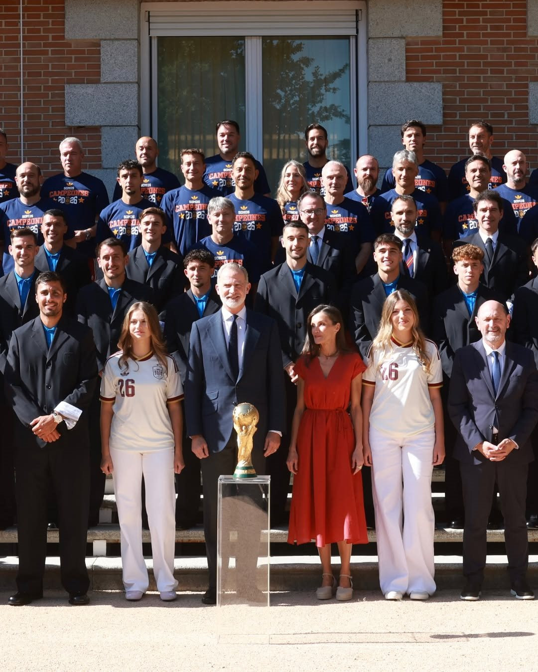 Nhà vô địch World Cup 2026 gây sốt với diện mạo sang trọng sau ngày đăng quang World Cup 2026- Ảnh 2.