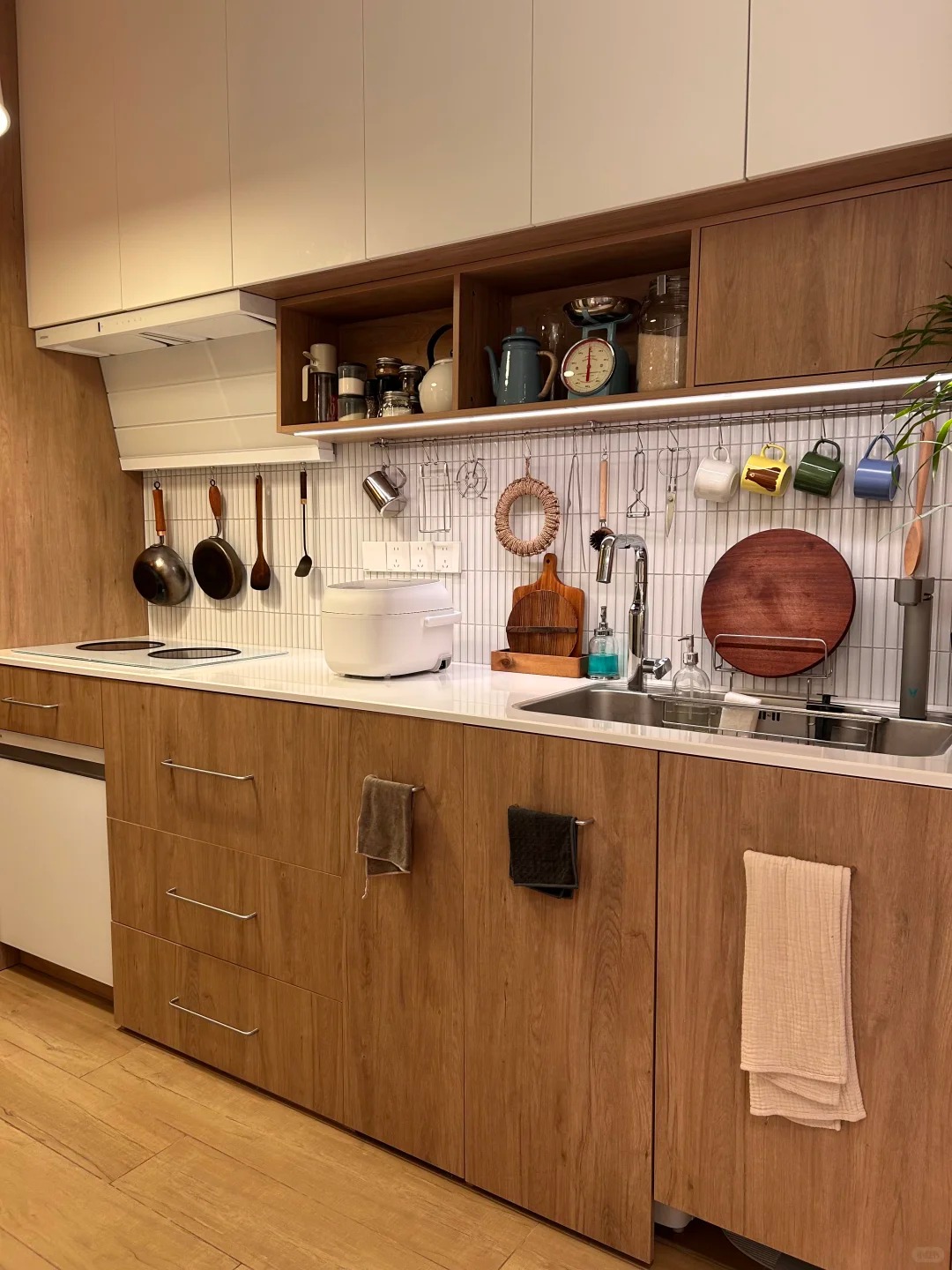 Căn hộ 35m² ngập tràn cây xanh của chàng trai độc thân - Ảnh 5.