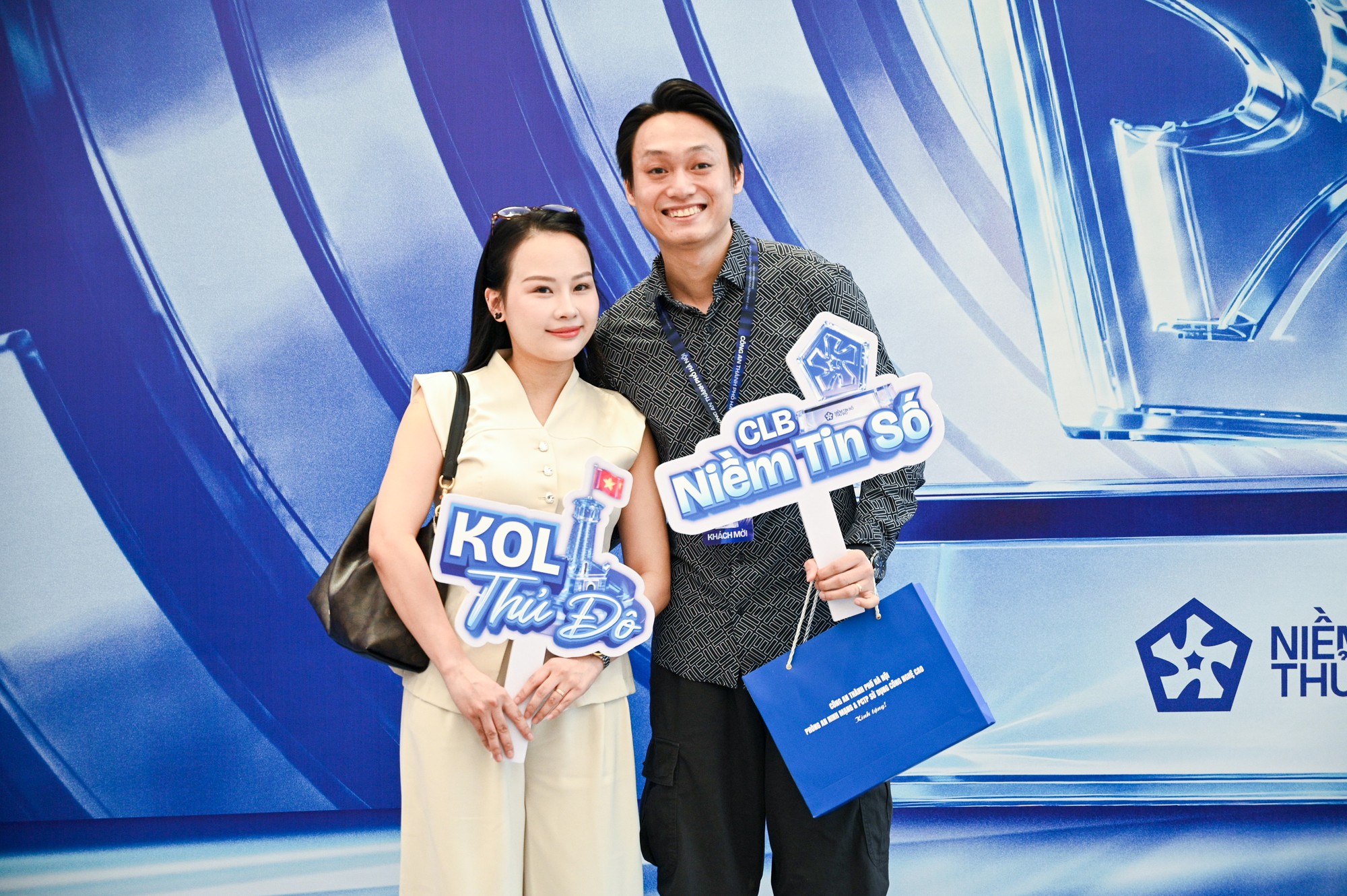 Phó Chủ tịch Đỗ Quang Vinh, doanh nhân Hannah Olala, MC Khánh Vy và các nhà sáng tạo nội dung tham gia Hội nghị KOL và Lễ ra mắt CLB Niềm tin số Thủ đô- Ảnh 9.