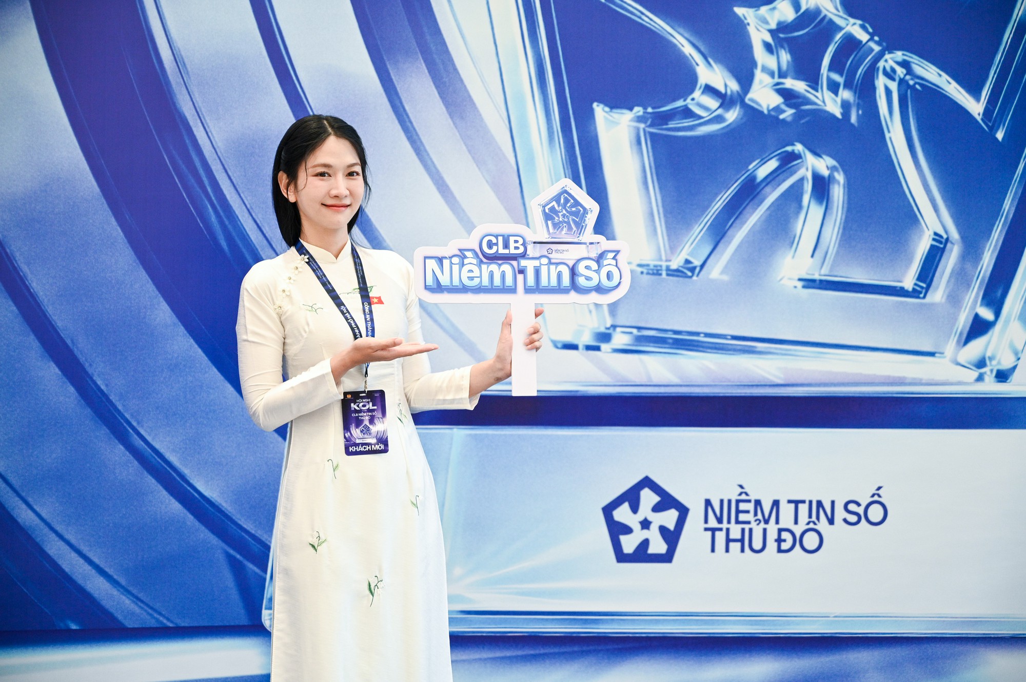 Phó Chủ tịch Đỗ Quang Vinh, doanh nhân Hannah Olala, MC Khánh Vy và các nhà sáng tạo nội dung tham gia Hội nghị KOL và Lễ ra mắt CLB Niềm tin số Thủ đô- Ảnh 7.