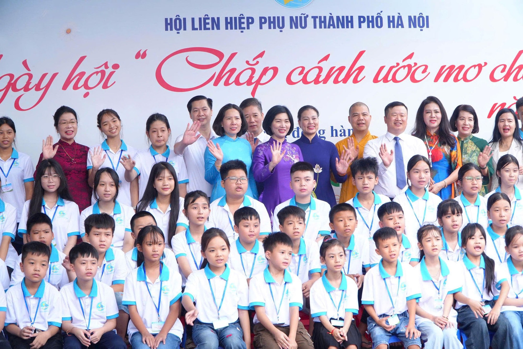 2 tháng nữa, hơn 14.000 trẻ em trên địa bàn Hà Nội có thể được nhận 1 khoản tiền, tăng gấp đôi so với mức cũ- Ảnh 2. 2 tháng nữa, hơn 14.000 trẻ em trên địa bàn Hà Nội có thể được nhận 1 khoản tiền, tăng gấp đôi so với mức cũ- Ảnh 2.