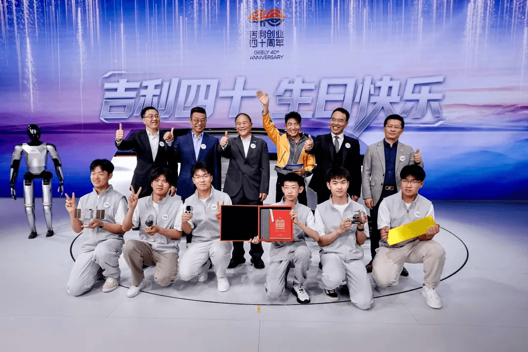 Trung Quốc đang ráo riết săn tìm những đứa trẻ 13 tuổi thiên tài để "chinh phục thế giới": Tình thế rất gấp rút rồi- Ảnh 3.