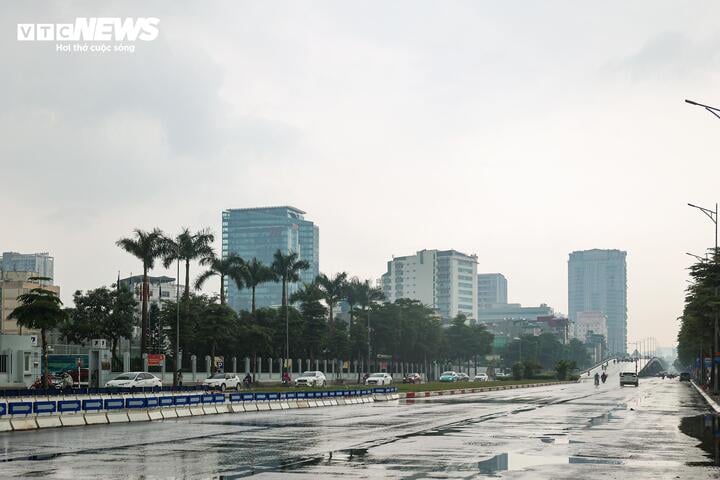Cận cảnh tuyến đường cửa ngõ Tây Hồ Tây lột xác sau dự án chống ngập- Ảnh 2.
