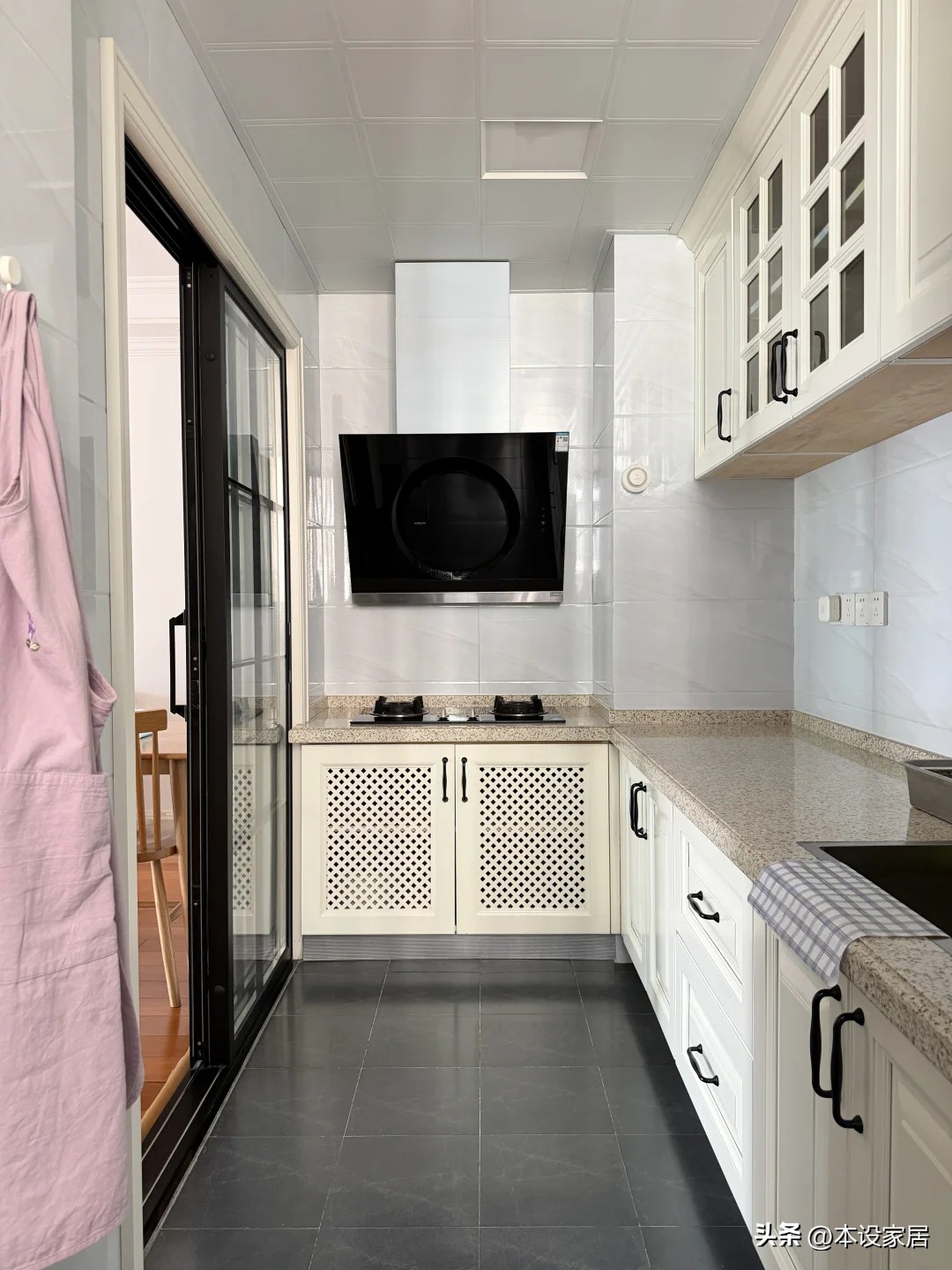 Một ngôi nhà có thể sạch đến mức nào? Ghé thăm căn hộ của người phụ nữ này, nhiều người thừa nhận: "Về nhà chỉ muốn dọn dẹp ngay"- Ảnh 7.