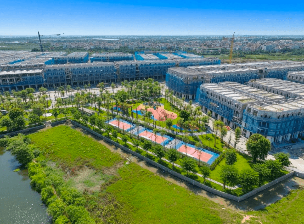 Khách hàng chính thức nhận bàn giao nhà phố châu Âu tại Noble Palace Tay Thang Long WorldHotels Residences- Ảnh 1.