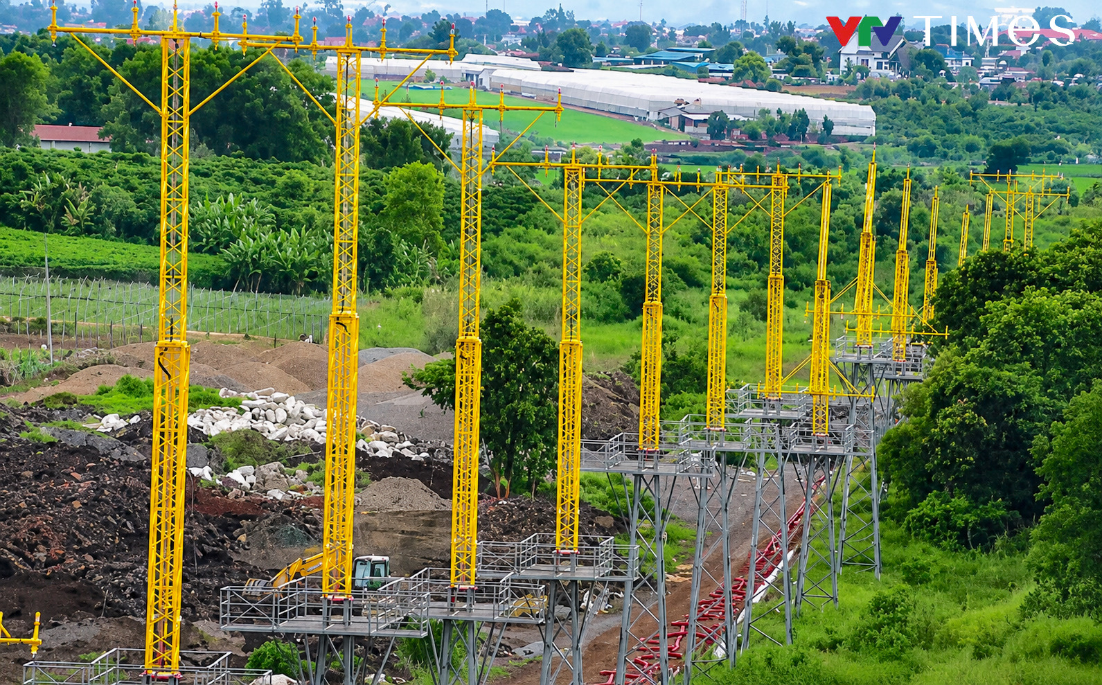 Sân bay Liên Khương trước ngày cất cánh trở lại- Ảnh 9.
