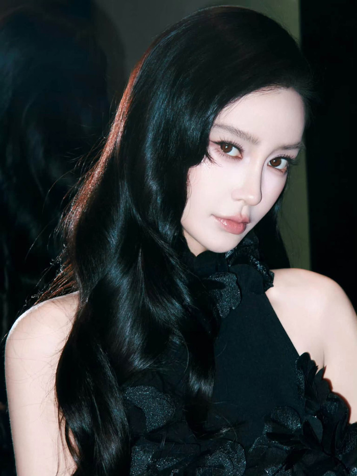 Dụi mắt không nhận ra Angelababy ở tuổi 13- Ảnh 9.
