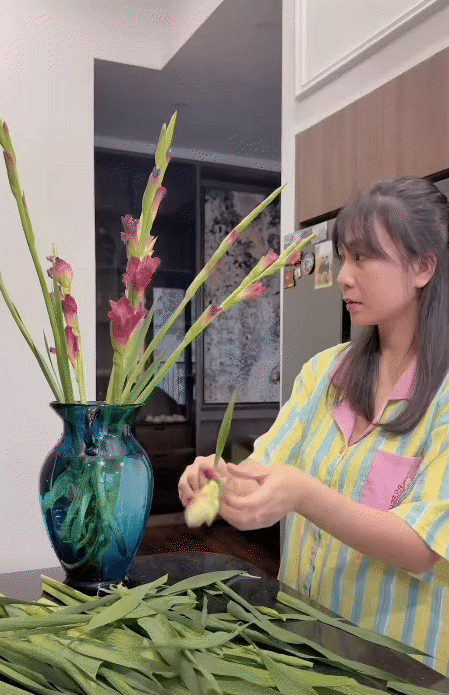 Mẹ ở Hà Nội có căn bếp lúc nào cũng gọn như mới: Chỉ nhờ 3 nguyên tắc "giấu đồ", việc nấu nướng và dọn dẹp nhẹ tênh- Ảnh 19.