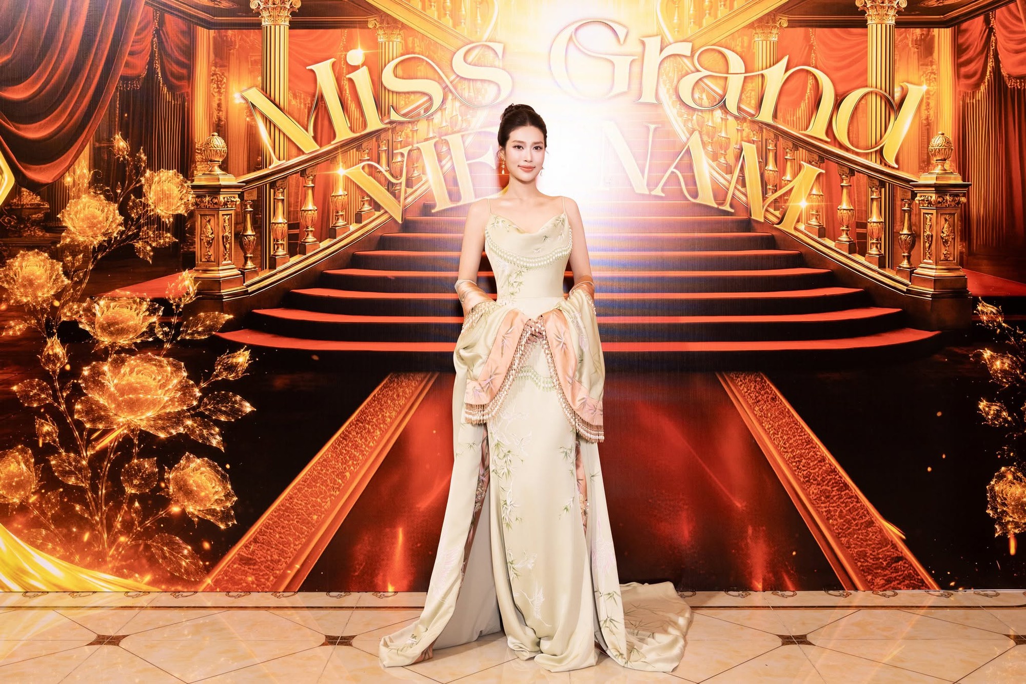Bán kết Miss Grand Vietnam 2026: Thí sinh mang trăn, 