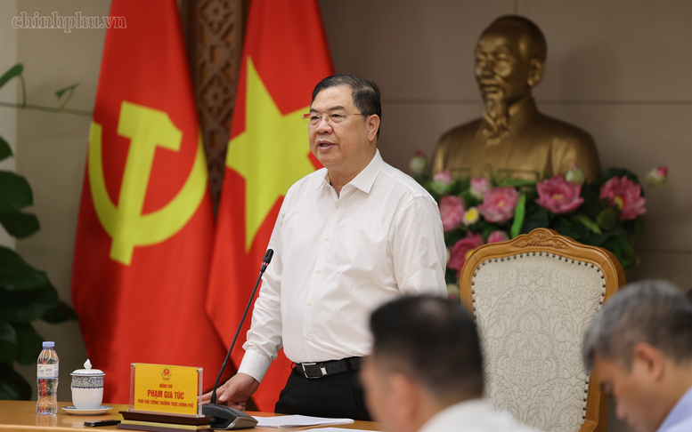 Phó Thủ tướng Thường trực chỉ đạo tháo gỡ vướng mắc cho các dự án điện gió ở tỉnh Lâm Đồng- Ảnh 1.