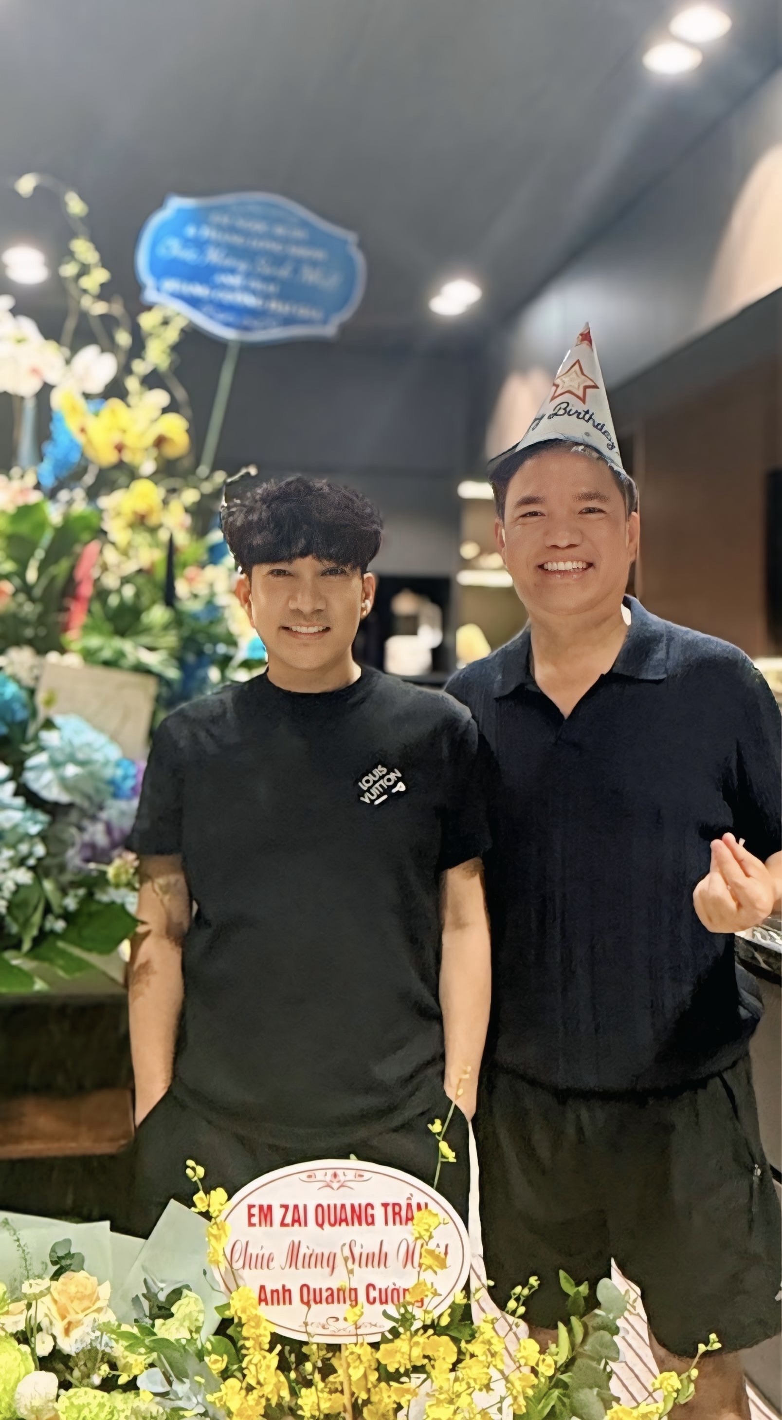 Bầu show Quang Cường đón tuổi 50, nhận quà mừng 500 triệu đồng - Ảnh 1.
