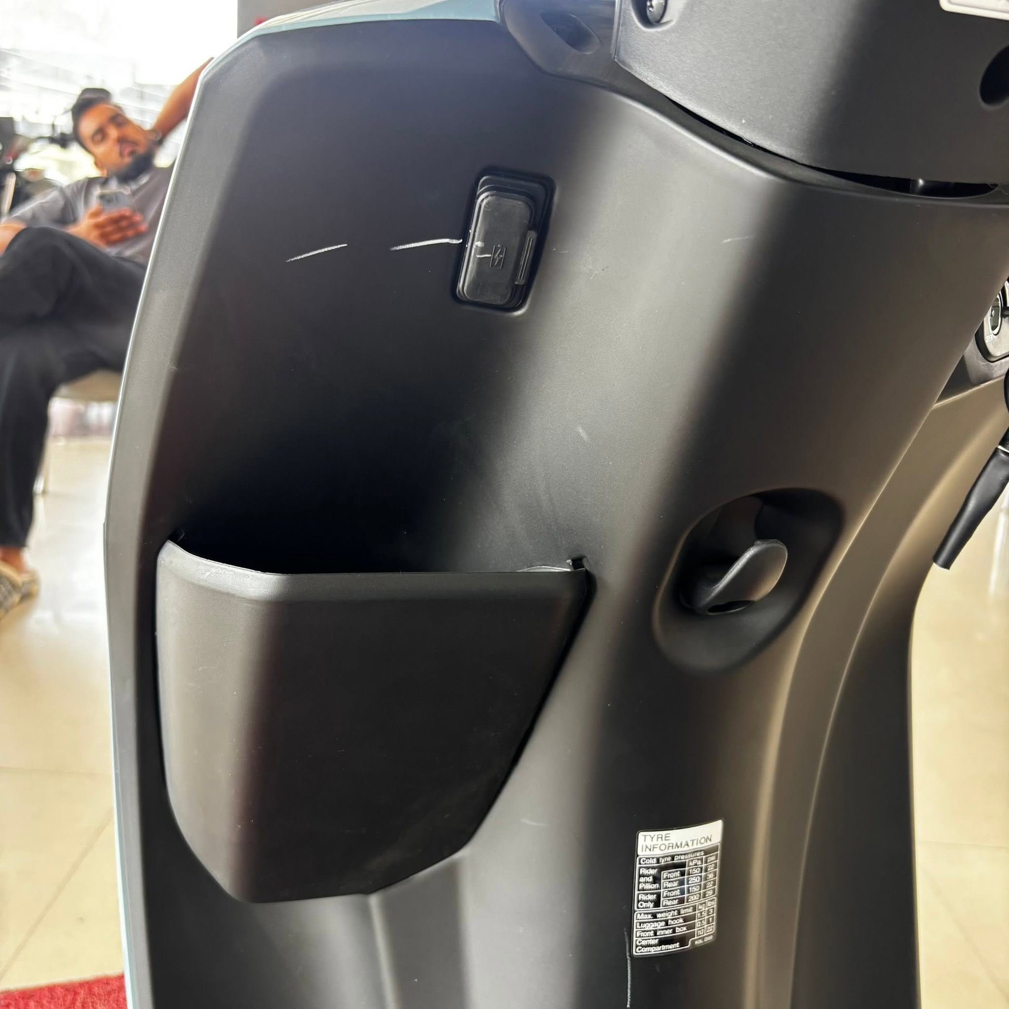 Xe máy điện Honda dự đoán về VN năm sau: Nhỏ gọn dễ dùng, giá khoảng 30 triệu, cốp lớn hơn Vision- Ảnh 9.