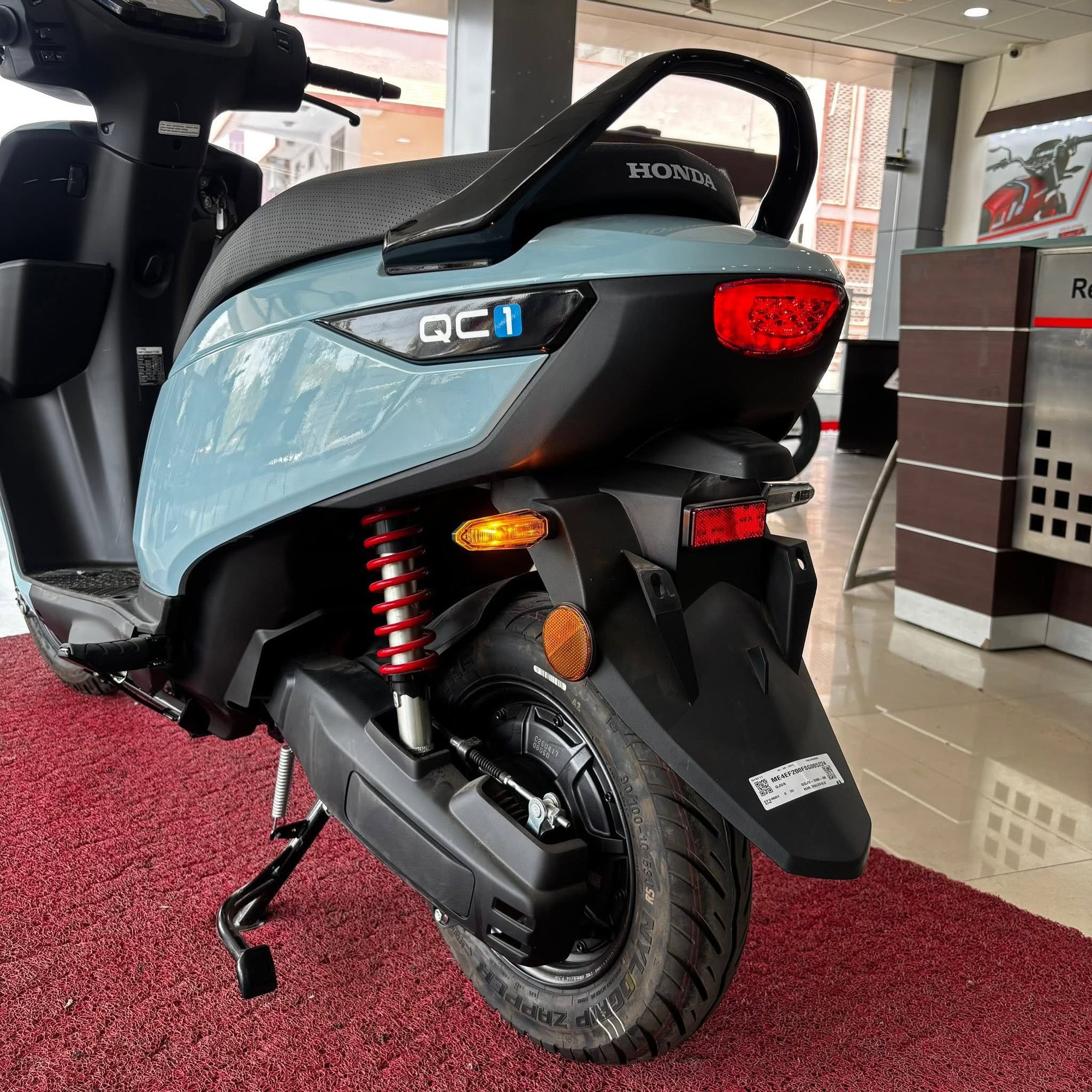 Xe máy điện Honda dự đoán về VN năm sau: Nhỏ gọn dễ dùng, giá khoảng 30 triệu, cốp lớn hơn Vision- Ảnh 3.