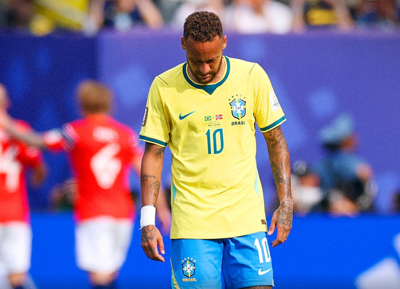 Neymar từ giã đội tuyển Brazil- Ảnh 1. Neymar từ giã đội tuyển Brazil- Ảnh 1.