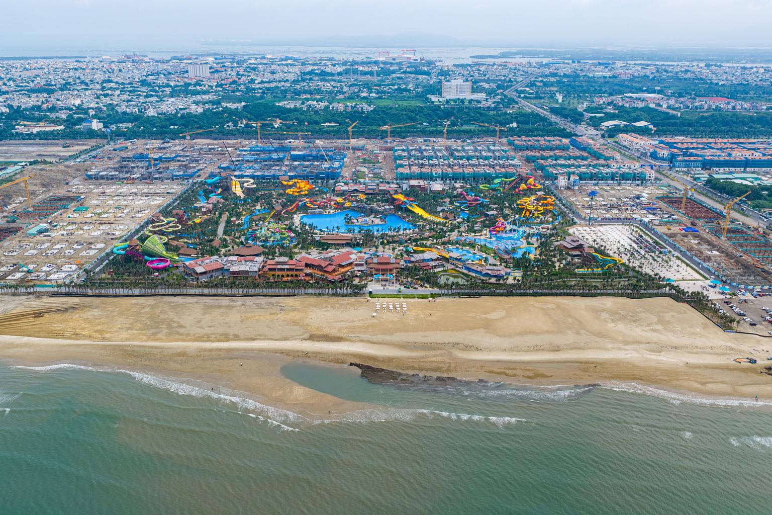 Công viên sôi động, căn hộ Beacon đắt khách, thị trường chờ đợi quân bài tiếp theo của Blanca City - Ảnh 1.