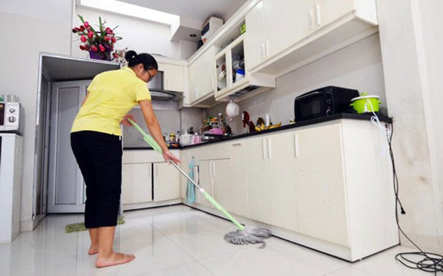 Từ 10/9, hành động nhiều gia đình đang thuê giúp việc thường làm có thể bị phạt tới 15 triệu đồng - Ảnh 1.
