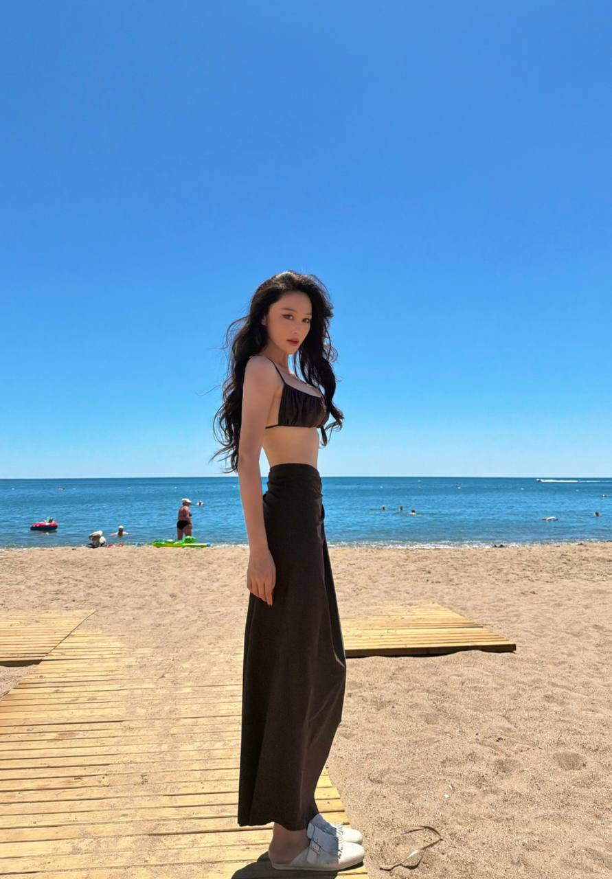 55 triệu người đứng hình khi tình địch Phạm Băng Băng diện bikini, 39 tuổi body vẫn đỉnh nhờ đâu?- Ảnh 2.